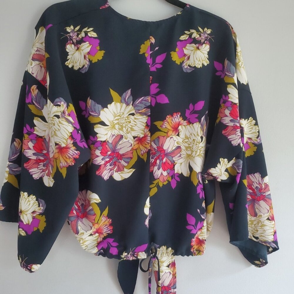 Forever 21  Flora print  Cropped Kimono  top - Picture 5 of 6